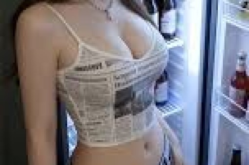 和前男友相爱18年没结婚如今48岁被对方撕上热搜人设崩塌后竟引全网心疼···